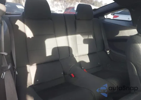 2014 Ford Mustang V6 из США, поврежденный, VIN 1ZVBP8AM9E5278410